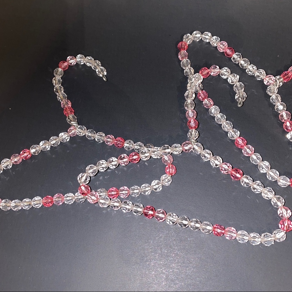 Pet /Doll Beaded Hangers. Set of 20 pink & 2 blue.